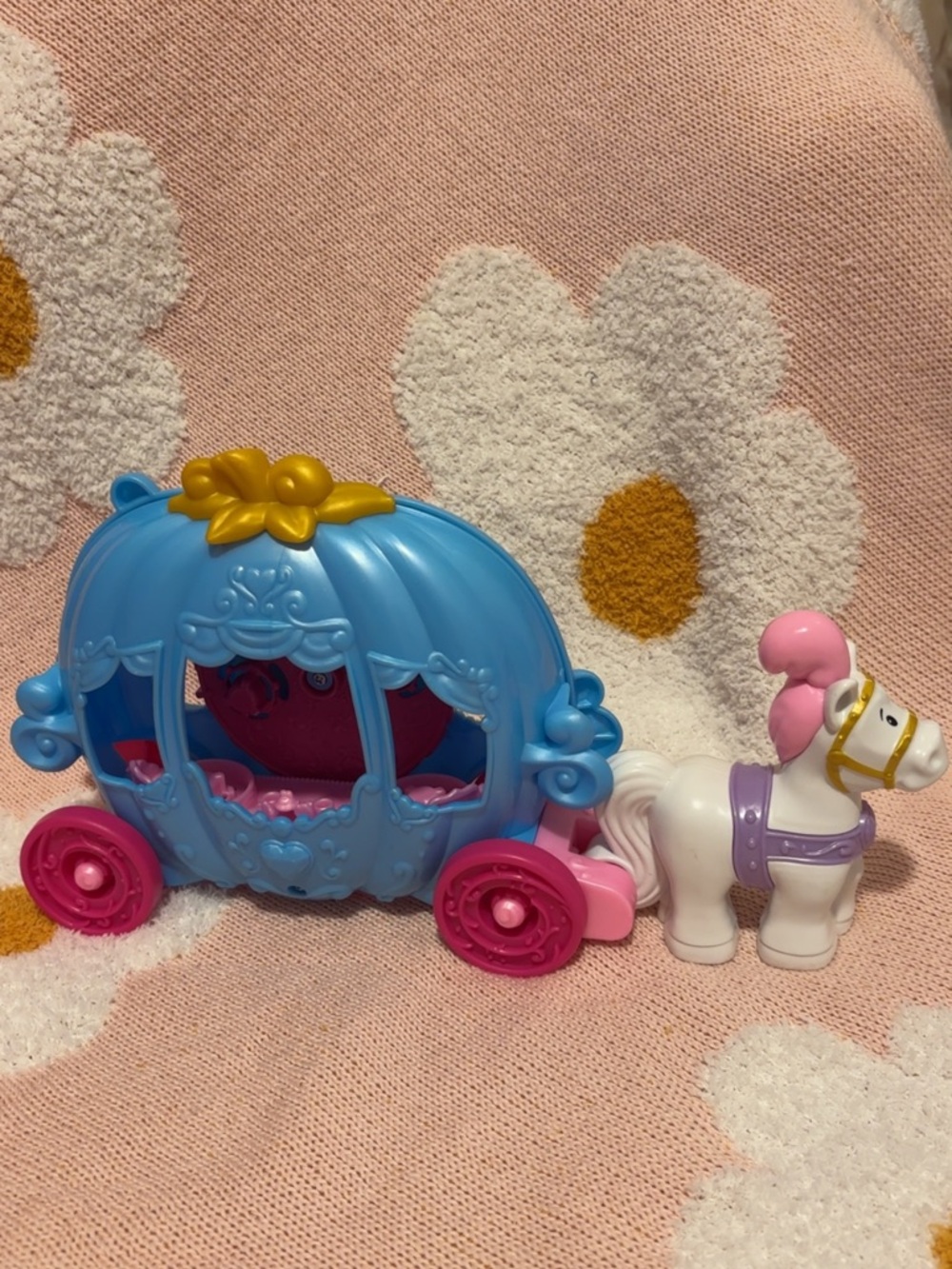 Little people horse carriage